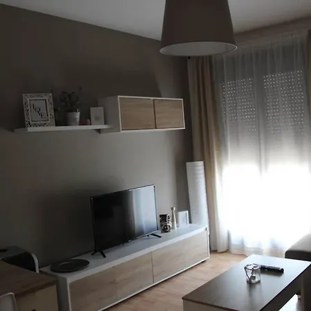Apartment Pilares Tourist La Guardia (Castilla-La Mancha)