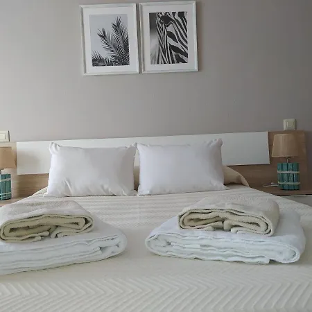 Pilares Tourist Apartment *
